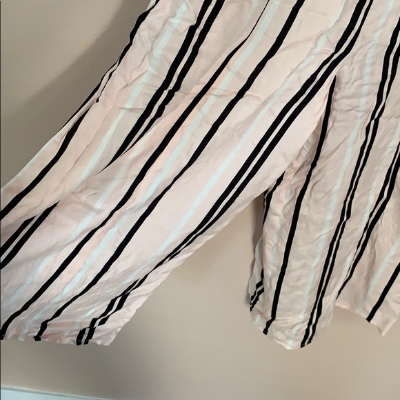 Striped Culottes Romper - Picture 4 of 4